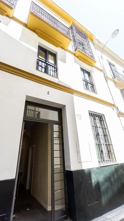 Rentalsevilla Cardenal Cervantes I 0*, Seville